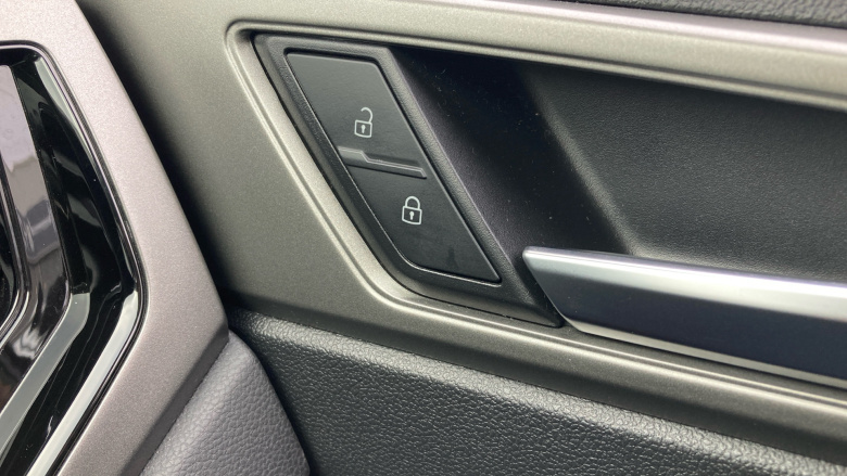 Volkswagen Polo 1.0 TSI 95 SE 5dr DSG Petrol Hatchback